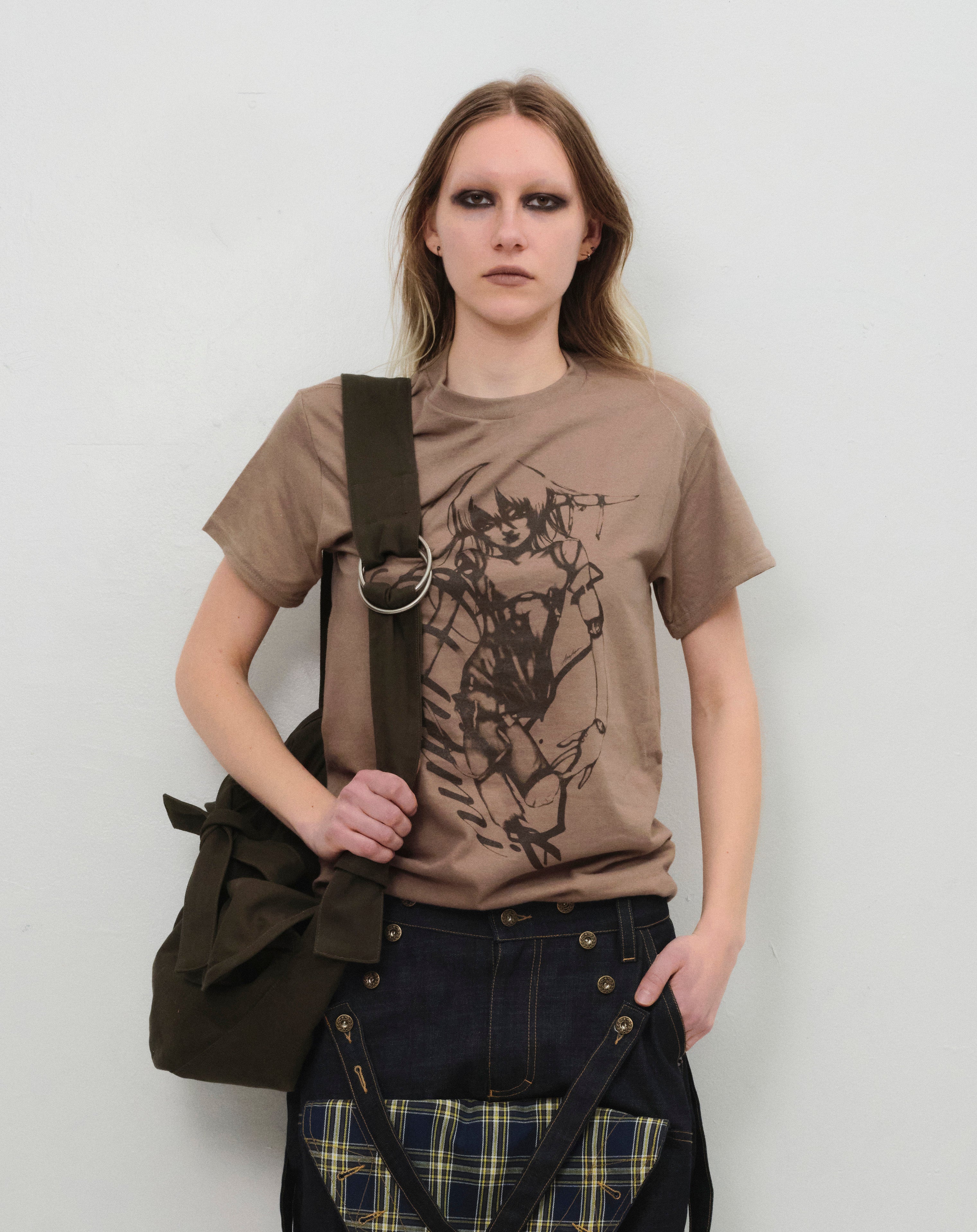 ARNE GORE-DOLL T-SHIRT - SAND
