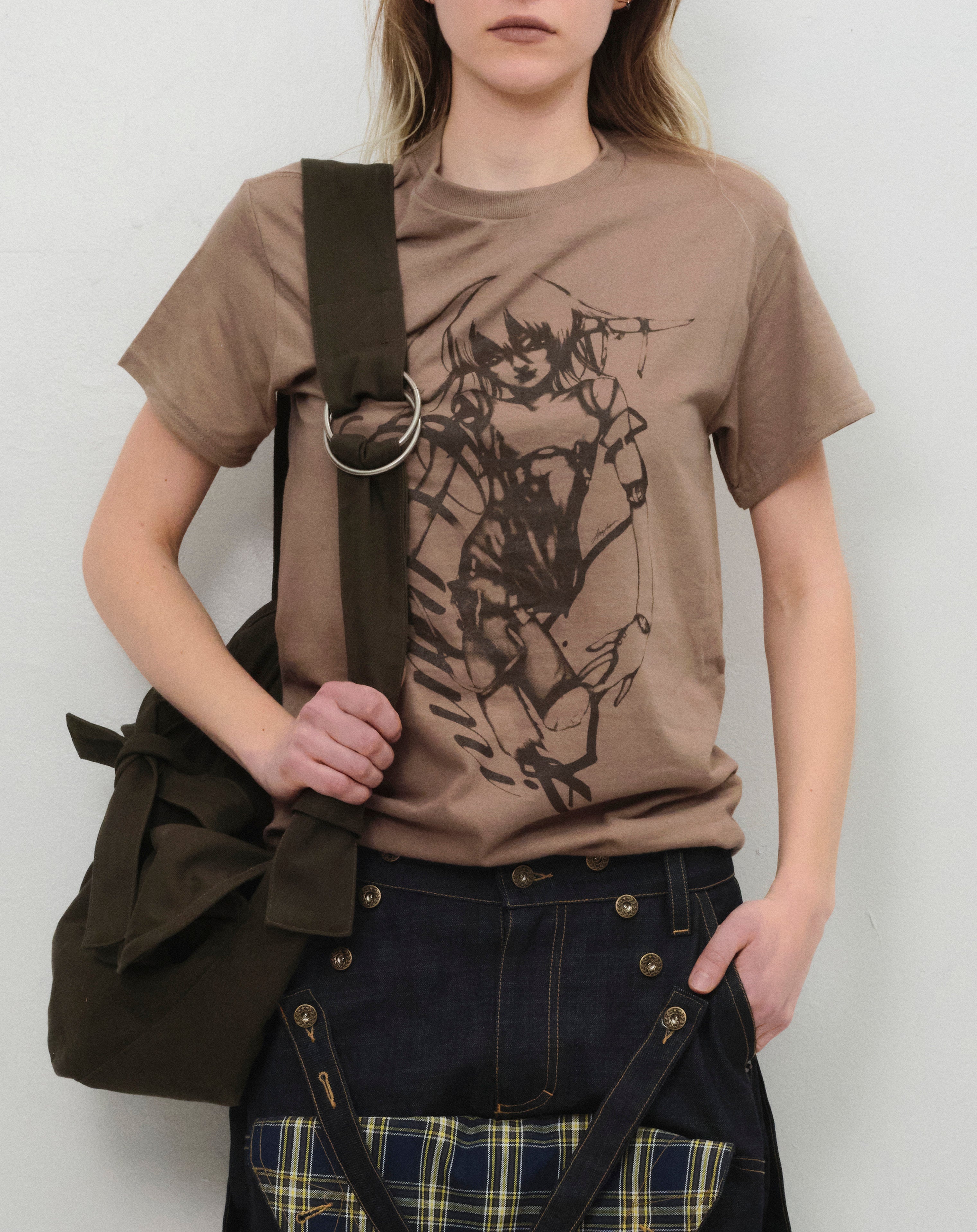 ARNE GORE-DOLL T-SHIRT - SAND