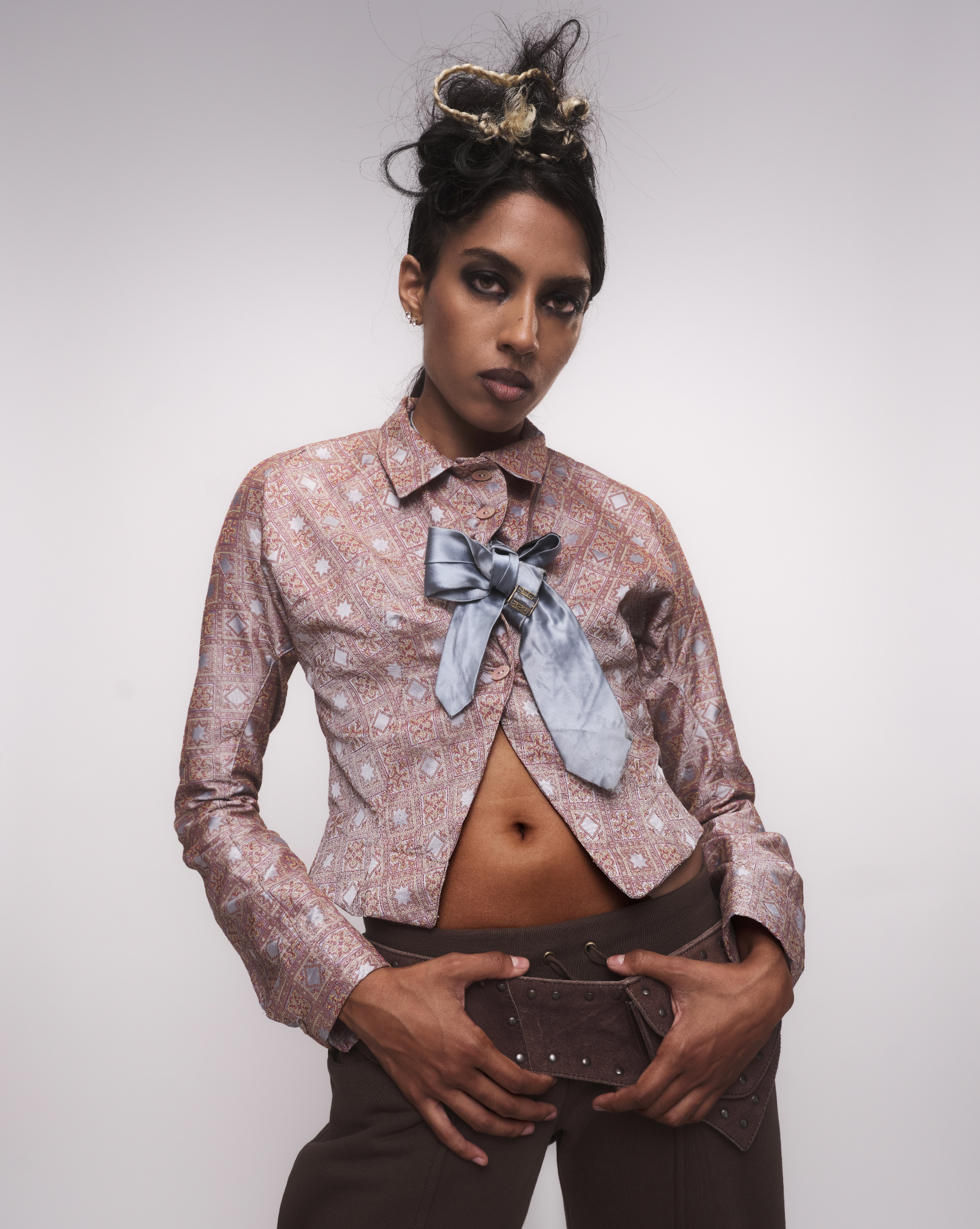 DARTED BUTTON DOWN MOSAIC SILK