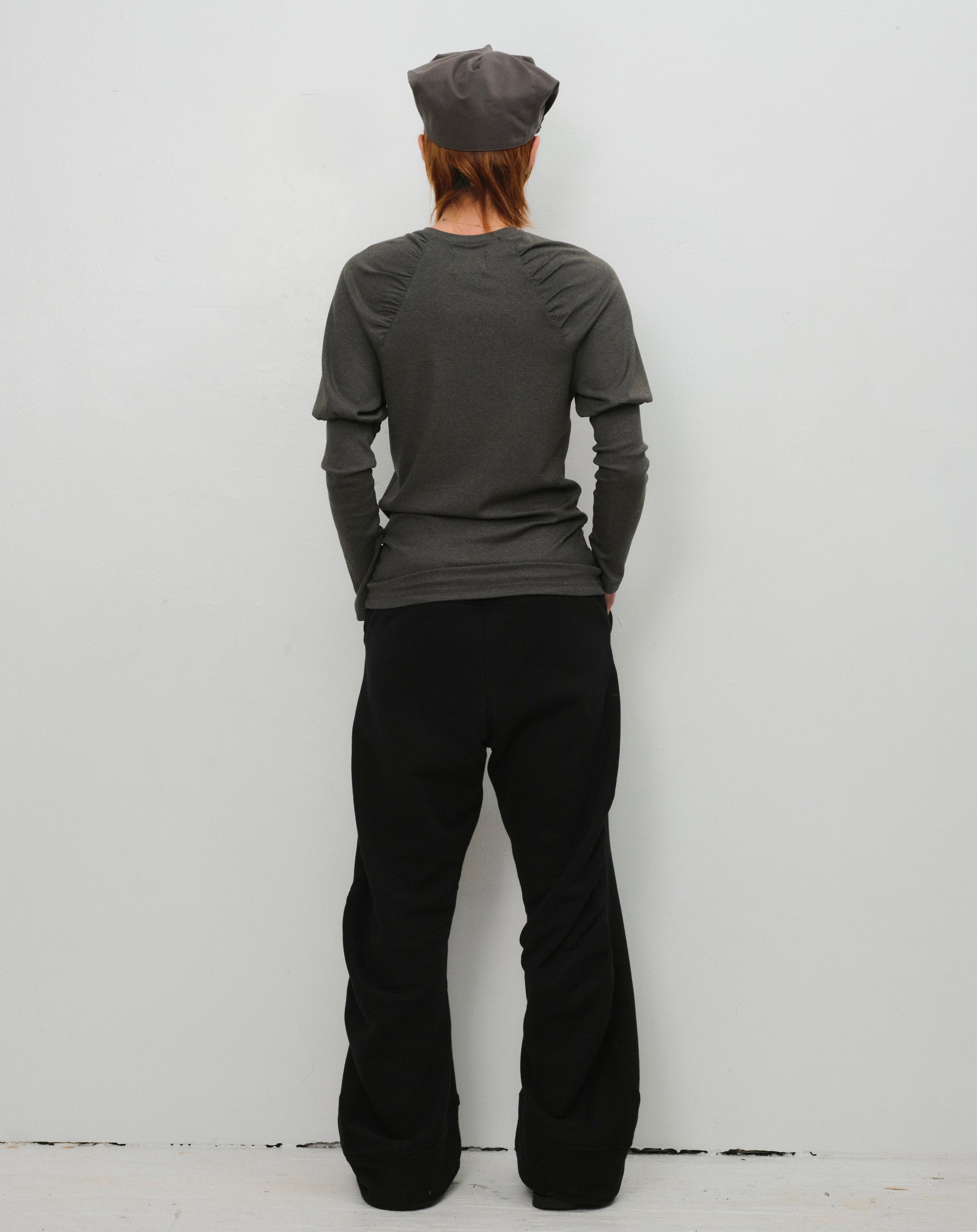 MENS DEFORMED SWEATPANTS